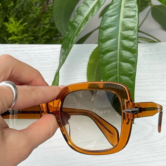 Rag & Bone Square 56mm Oversized Sunglasses with Orange / Brown Frame - Picture 6 of 16
